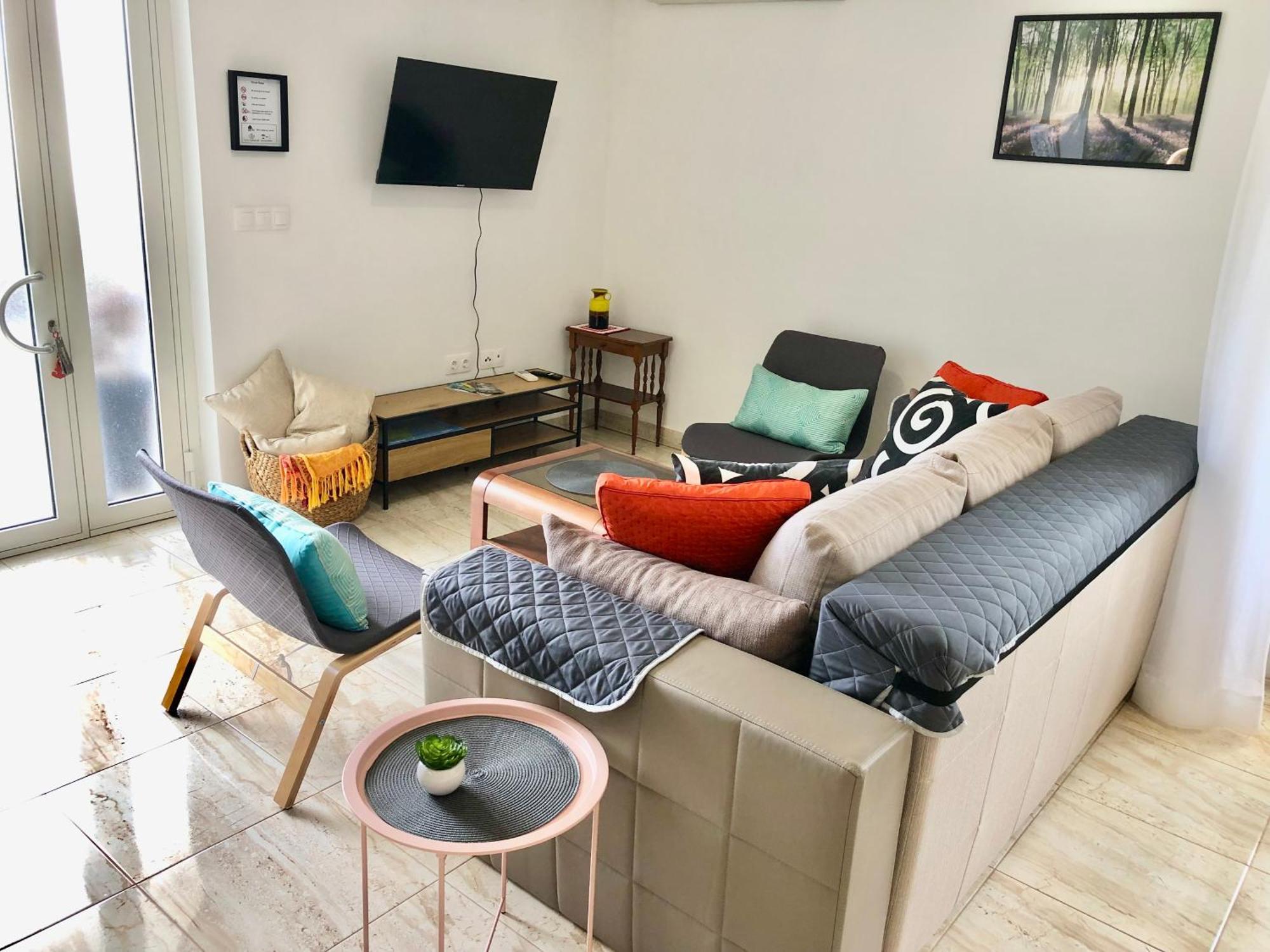 Goldfinch Estate Apartment Banjole Bagian luar foto