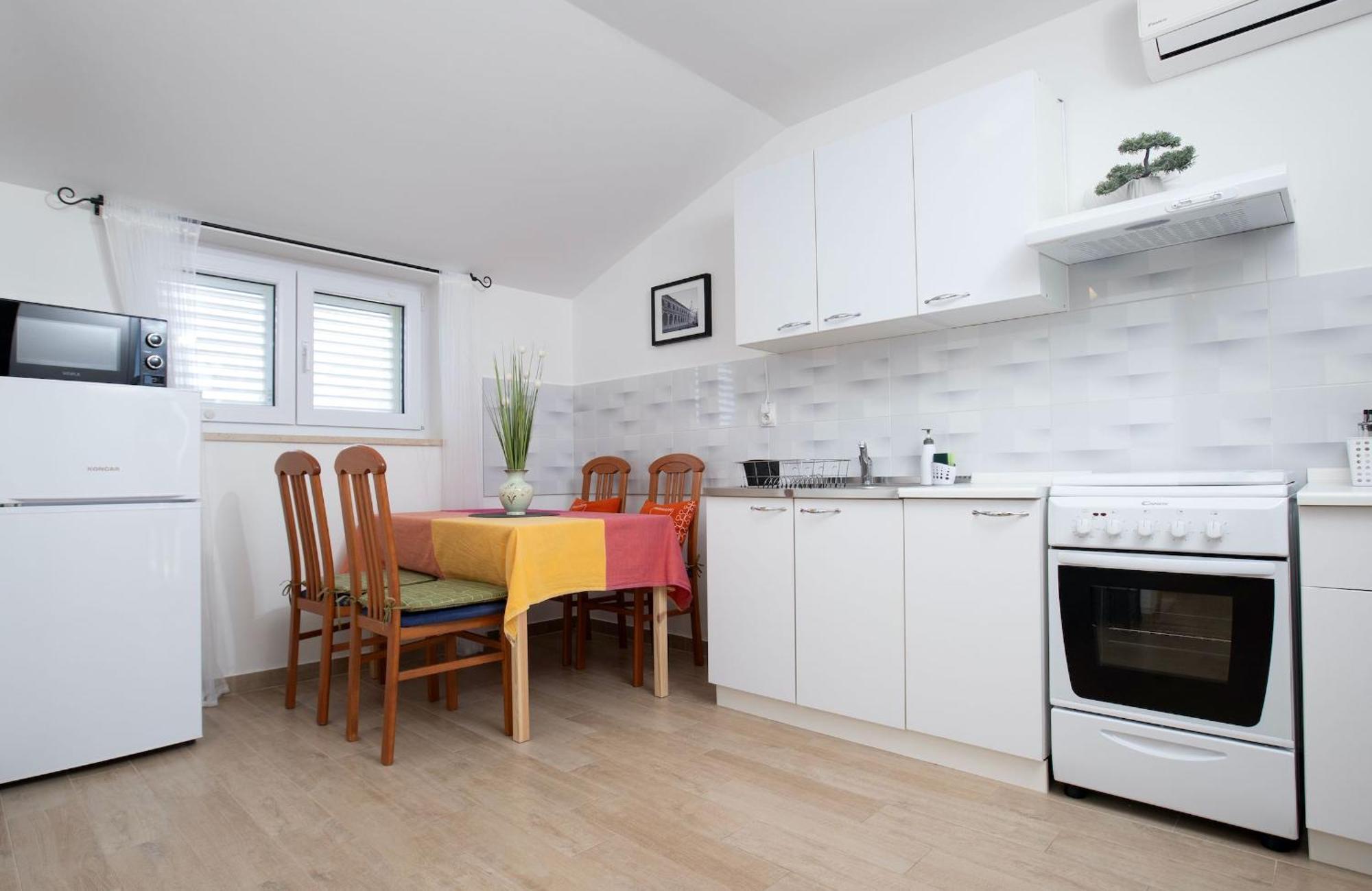 Goldfinch Estate Apartment Banjole Ruang foto