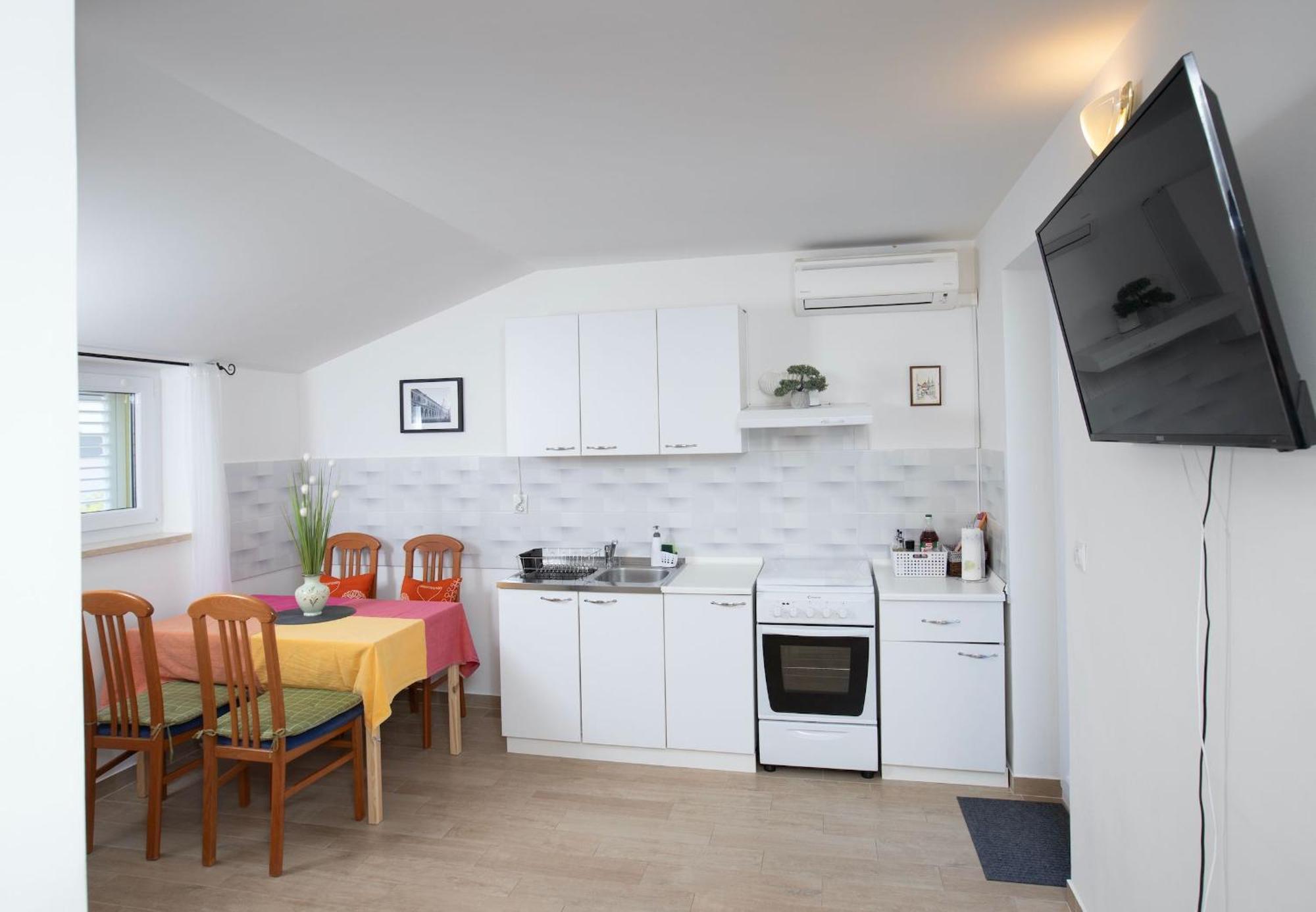 Goldfinch Estate Apartment Banjole Ruang foto