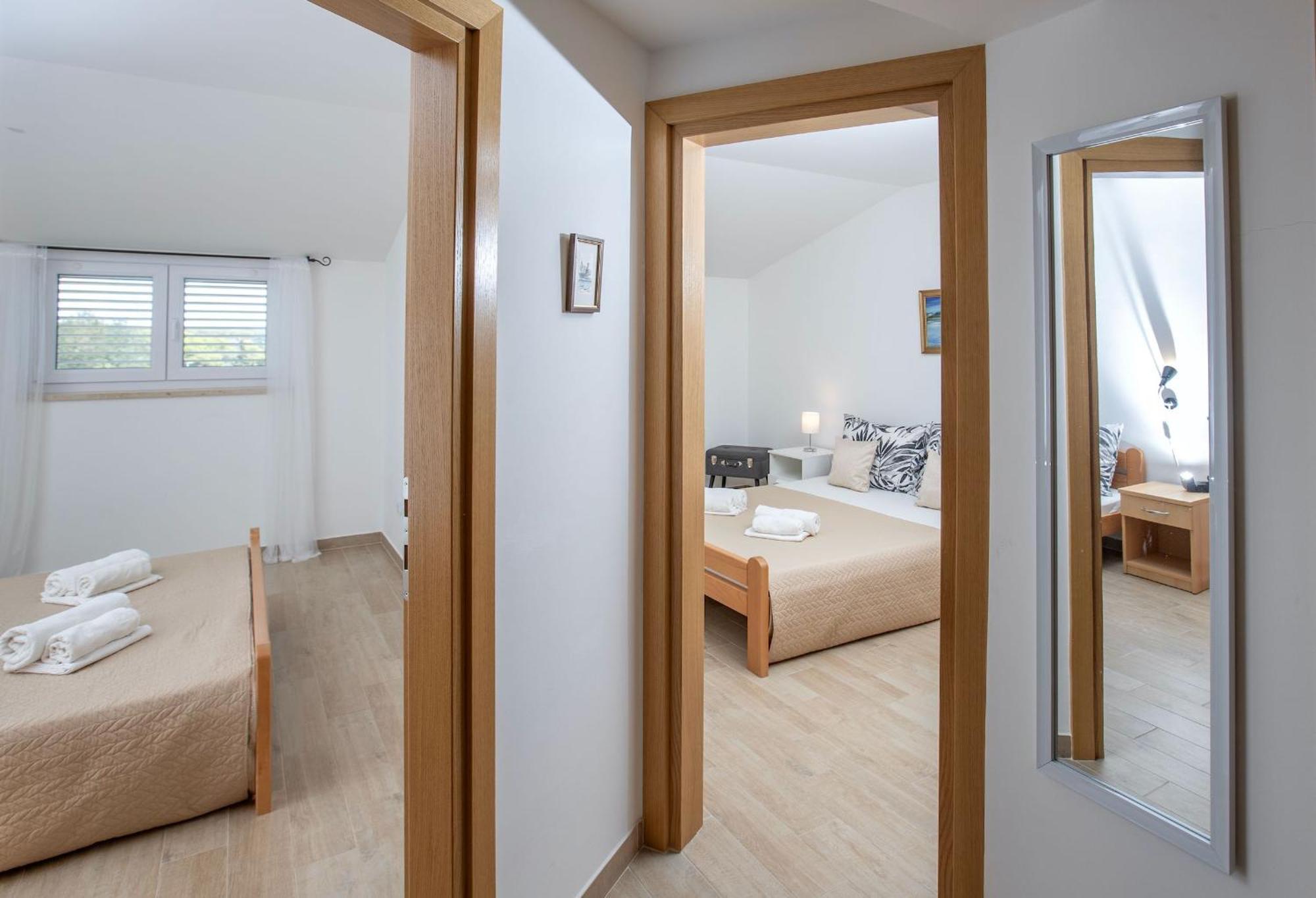 Goldfinch Estate Apartment Banjole Ruang foto
